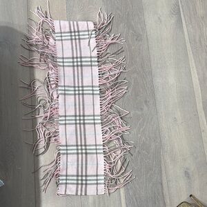 Burberry pink scarf